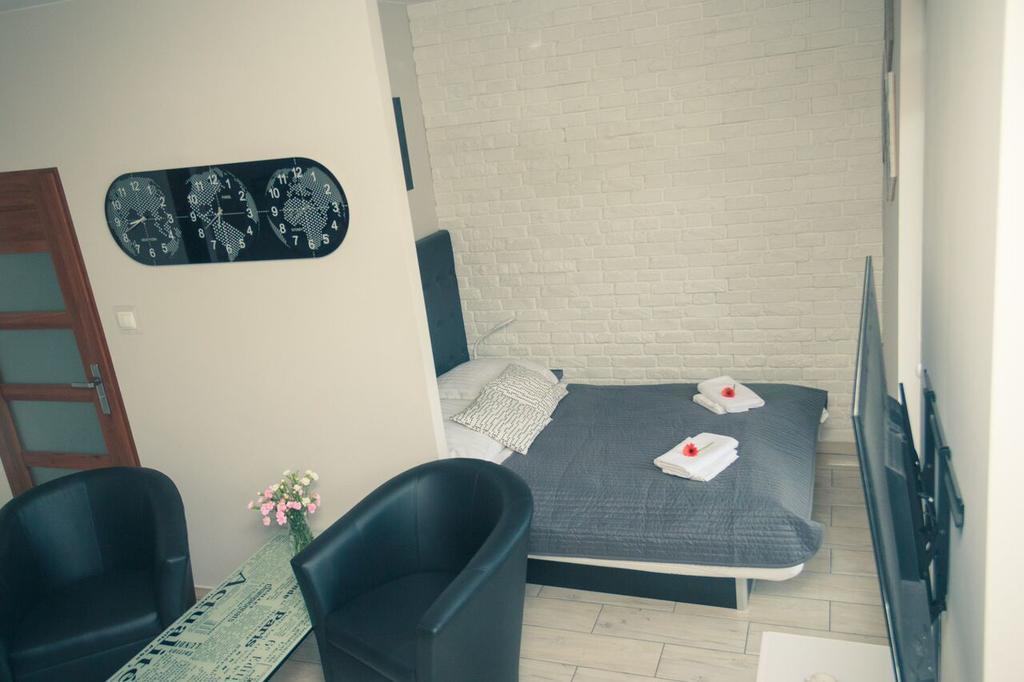 Zeus Apartment *